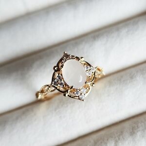 Vintage Style Moonstone Ring with Crystals Size 6
